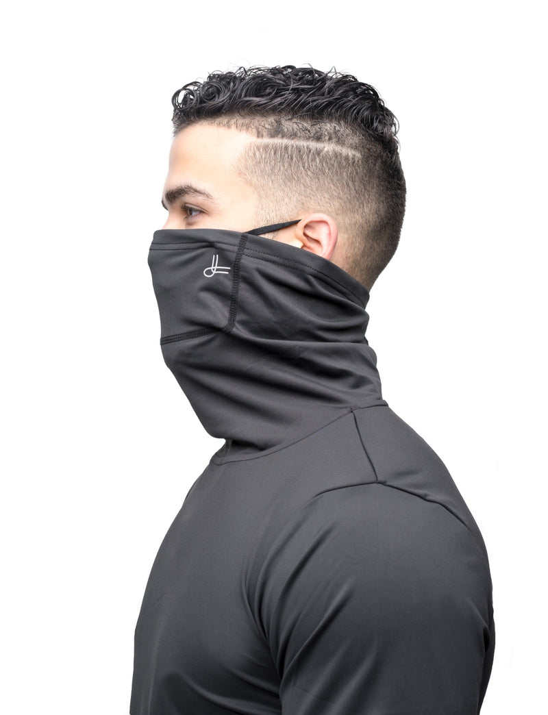 Kamili filtration shirt - Shirt with integrated mask - side view - mask up